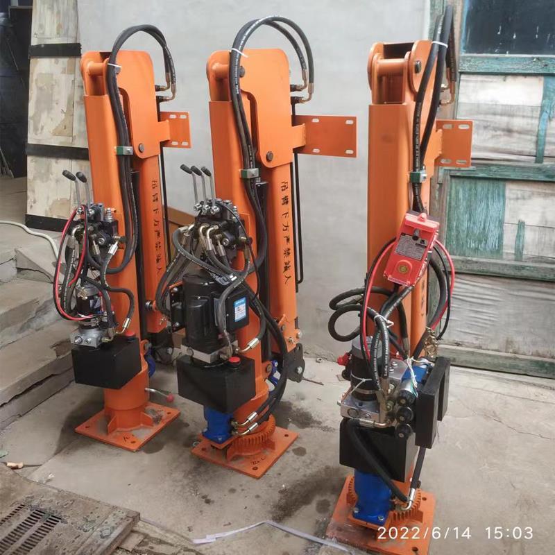 钦北区重汽蓝牌随车吊 3.2吨 国六动力强 液压驱动 农用自卸起重机